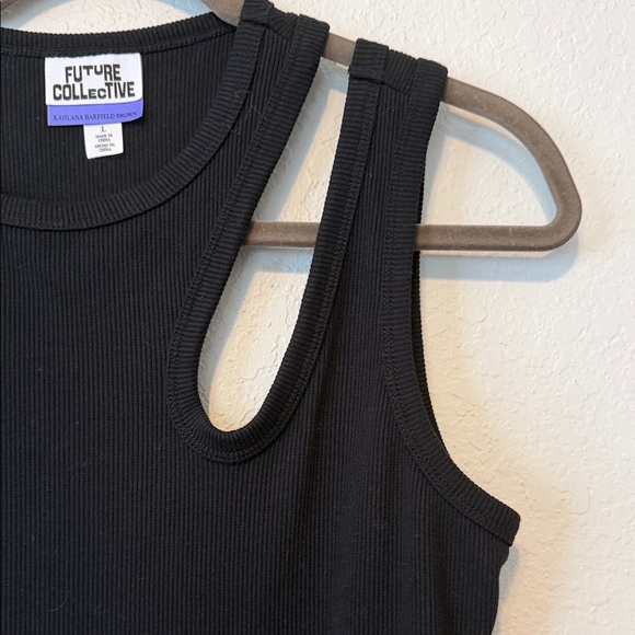 Future Collective Kahlana Barfield Brown Black Sleeveless Top - Picture 2 of 5